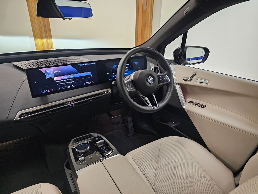 2024 BMW iX
