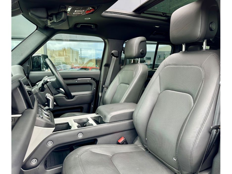 2025 Land Rover Defender