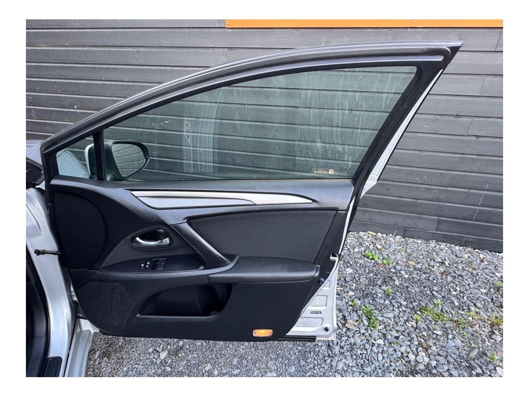 2016 Toyota Avensis