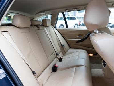 2015 BMW 320
