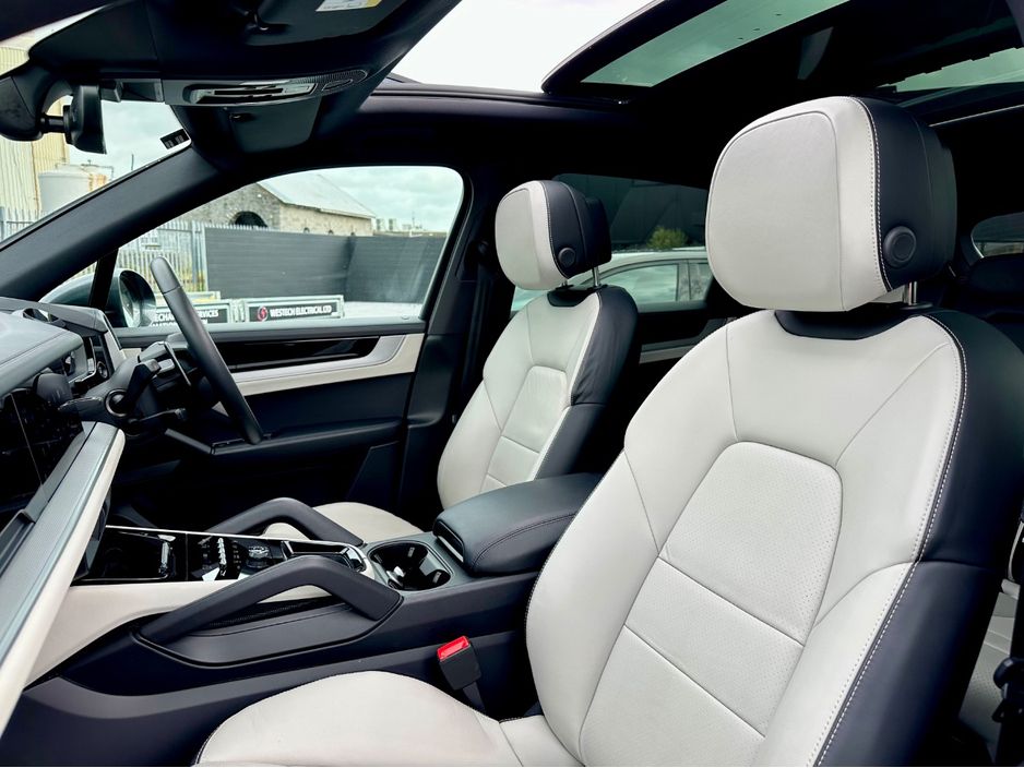 2024 Porsche Cayenne