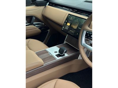 2025 Land Rover Range Rover