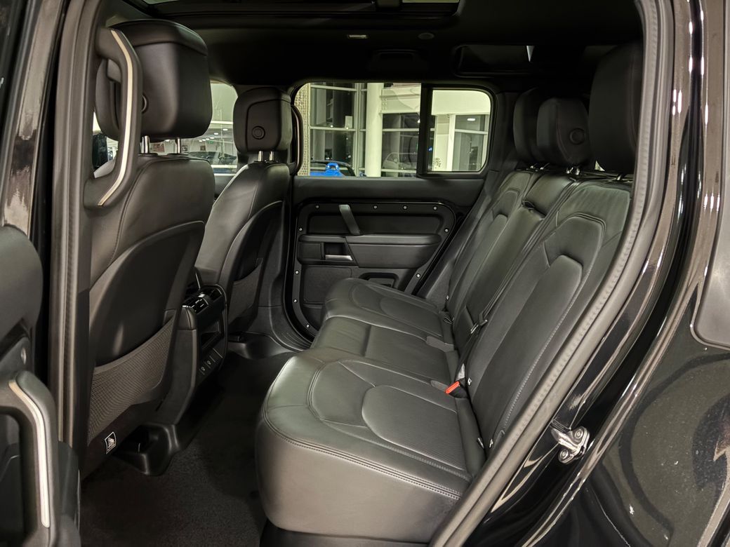 2025 Land Rover Defender