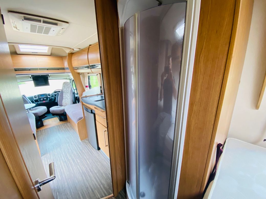 2015 AUTOTRAIL  FRONTIER MOHAWK LOW PROFILE !! C1 REQUIRED !! 