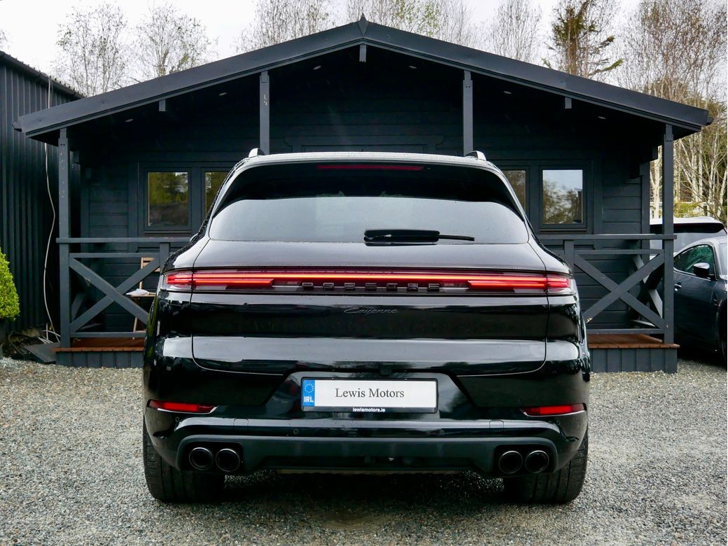 2025 Porsche Cayenne