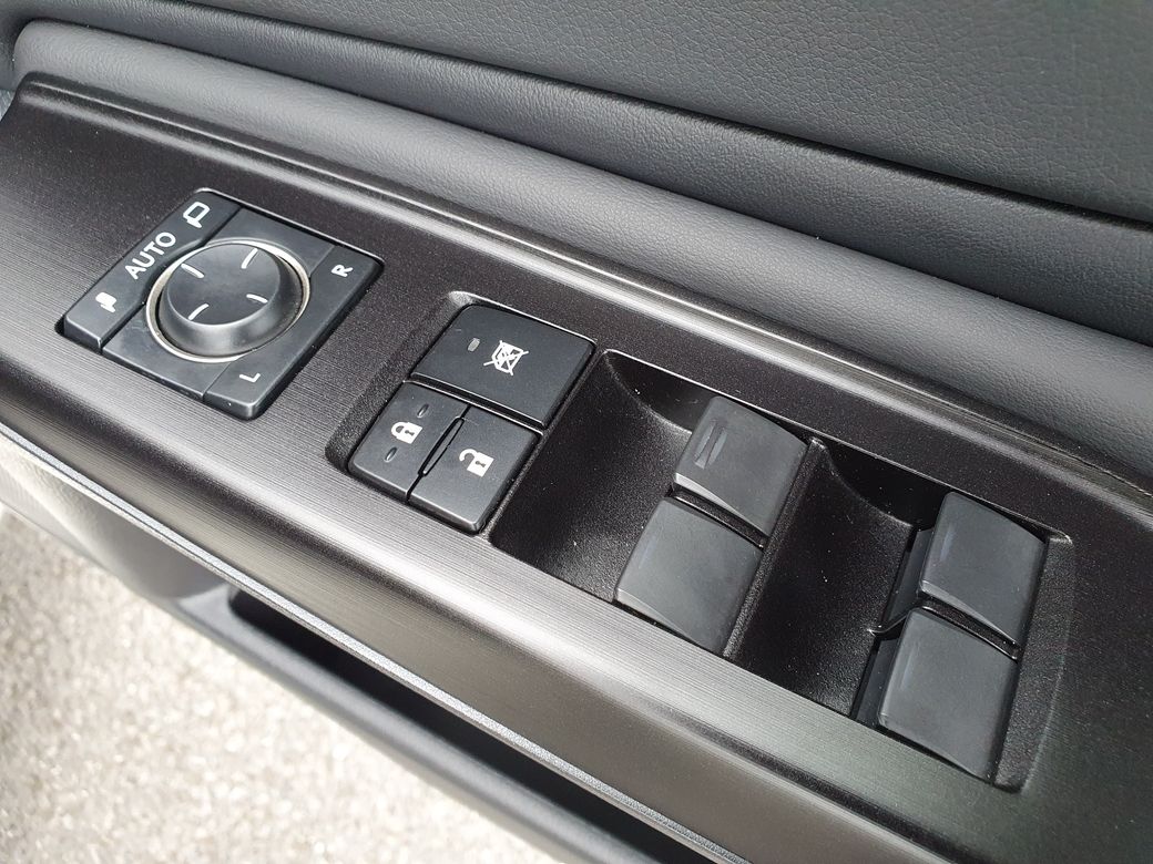 2019 Lexus ES 300h