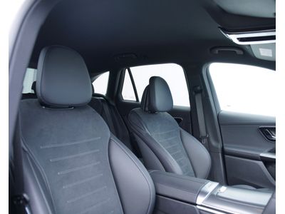 2025 Mercedes-Benz GLC Class