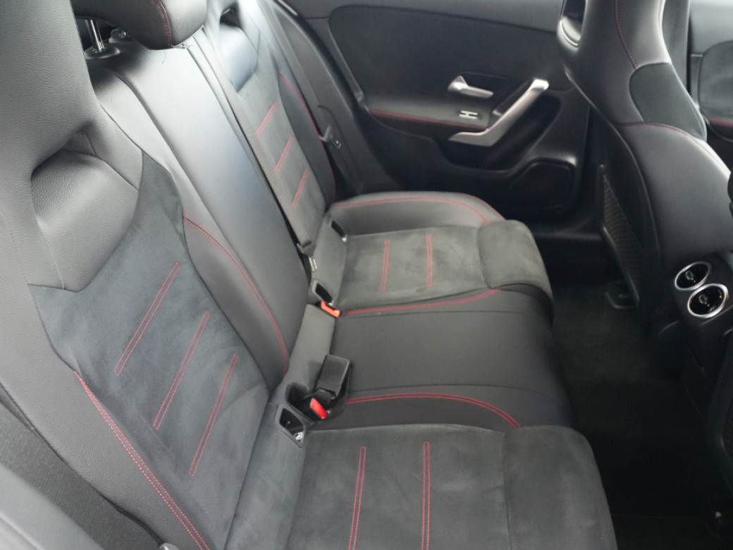 2019 Mercedes-Benz A 200