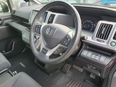 2015 Honda Stepwagon