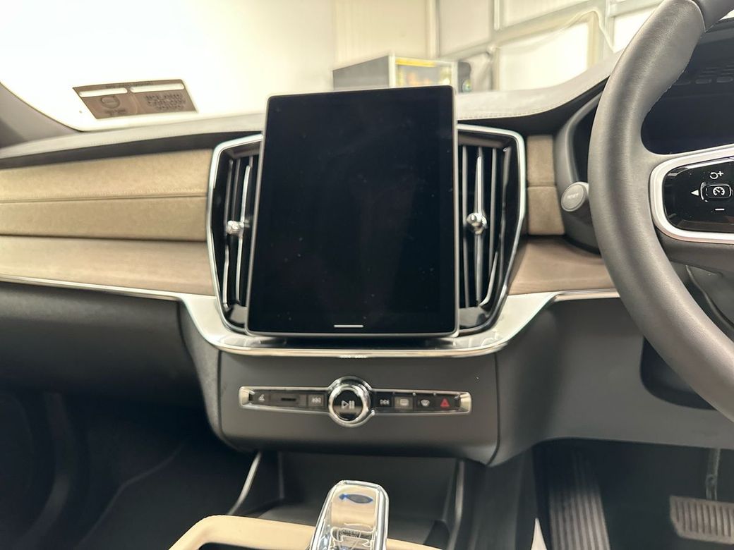 2025 Volvo XC90