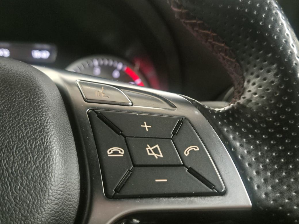 2013 Mercedes-Benz A 180