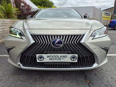 2021 Lexus ES 300h