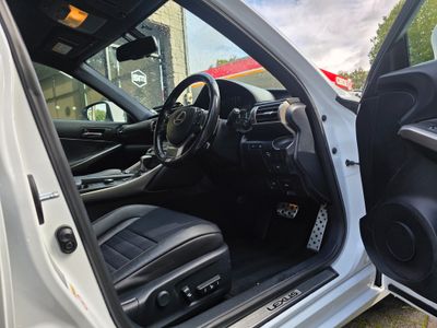2016 Lexus IS