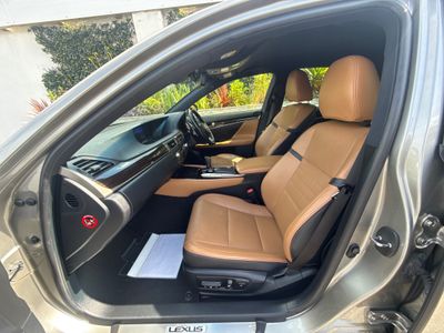 2017 Lexus GS 300H
