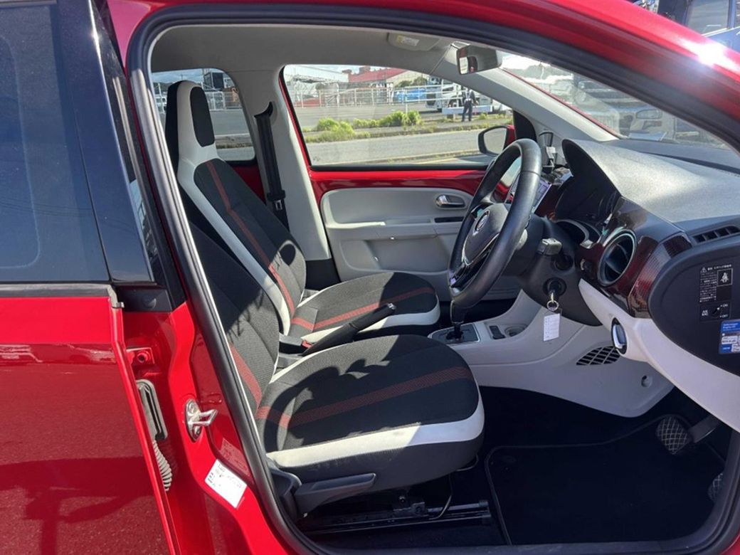 2017 Volkswagen up!