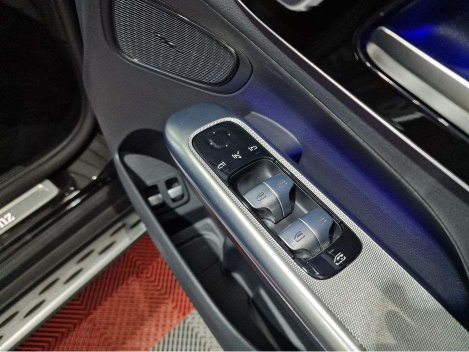 2024 Mercedes-Benz GLC Class