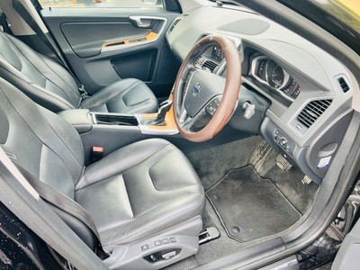 2017 Volvo XC60