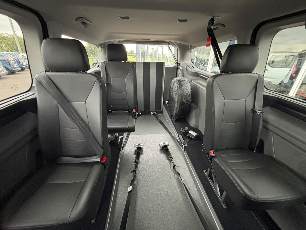 2027 Ford Tourneo Custom