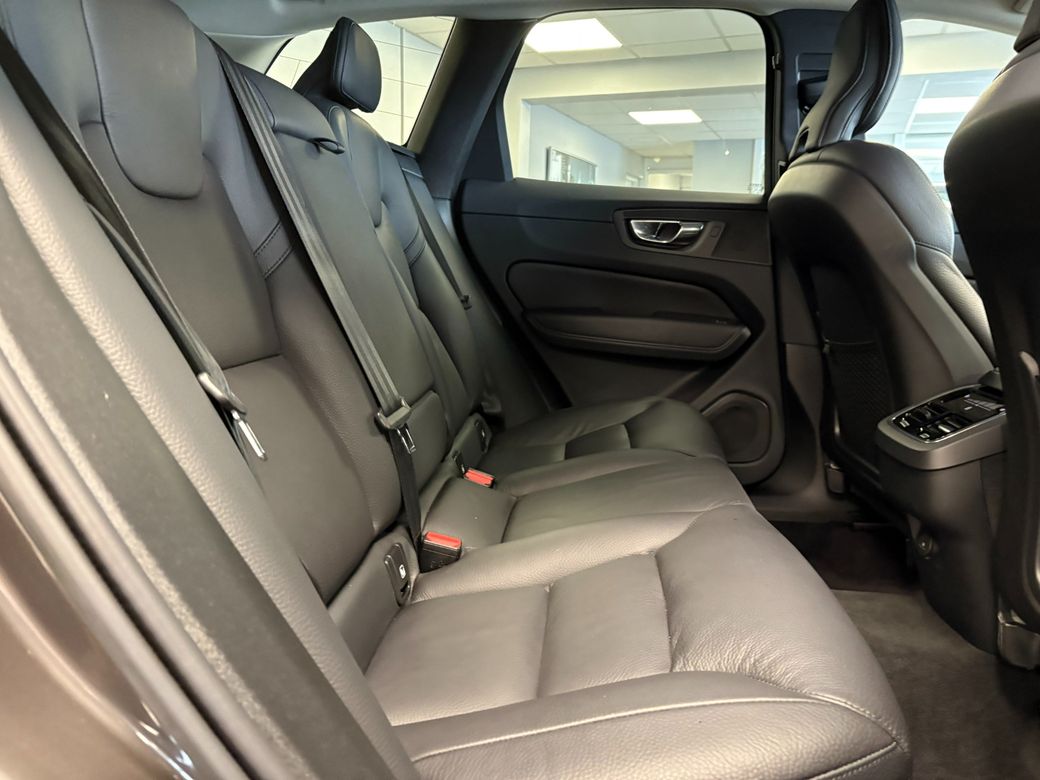 2022 Volvo XC60