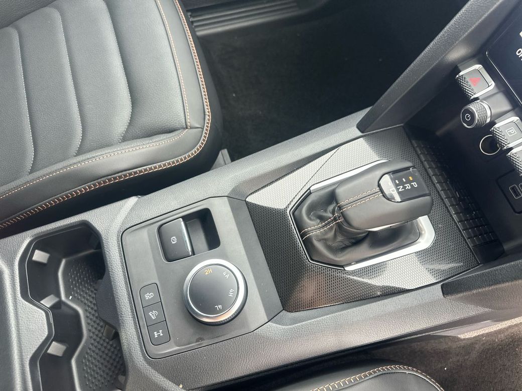 2025 Volkswagen Amarok