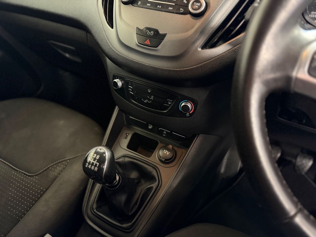 2022 Ford Transit Courier