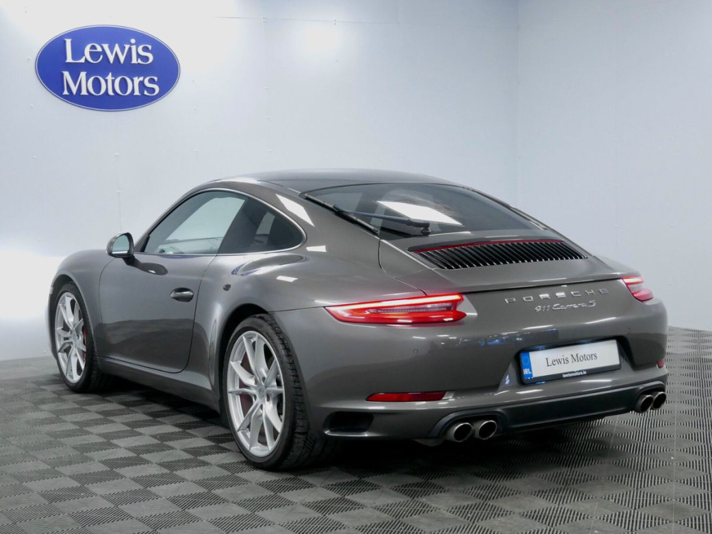 2017 Porsche 911