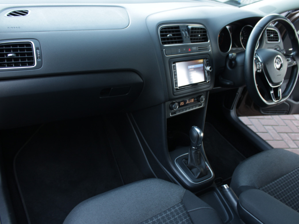 2016 Volkswagen Polo