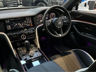 2025 Bentley Flying Spur