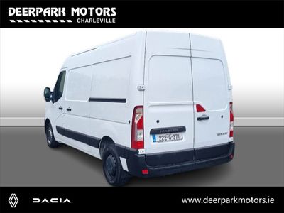 2022 Renault Master