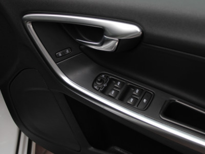 2016 Volvo V60