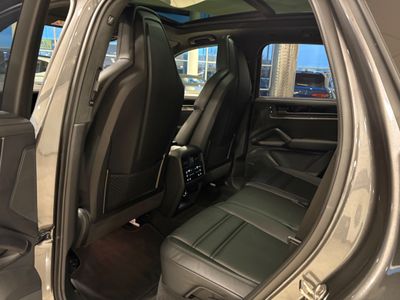 2024 Porsche Cayenne