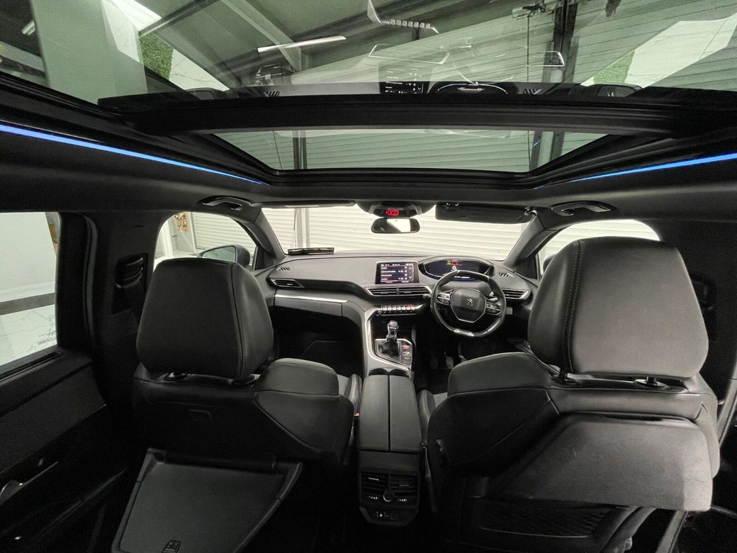 2020 Peugeot 5008