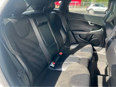 2014 Volvo V40