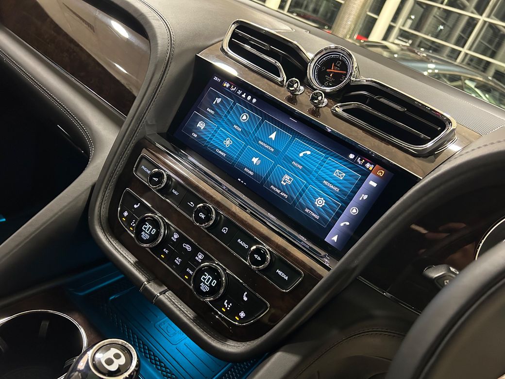 2022 Bentley Bentayga