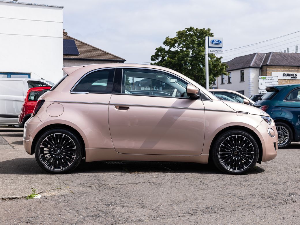 2025 Fiat 500