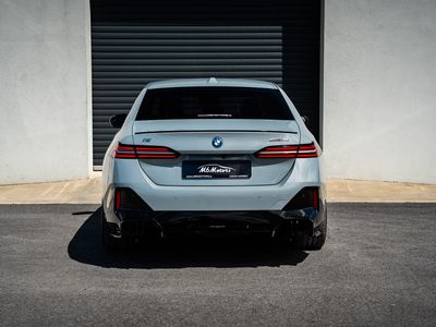 2024 BMW i5