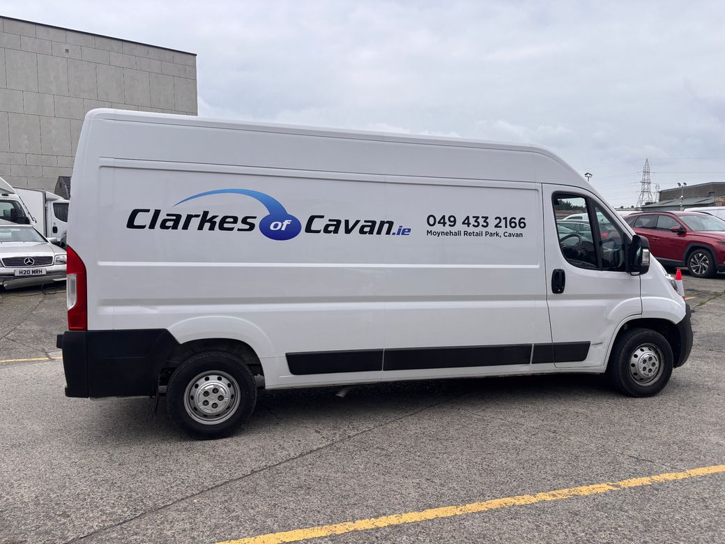 2022 Opel Movano