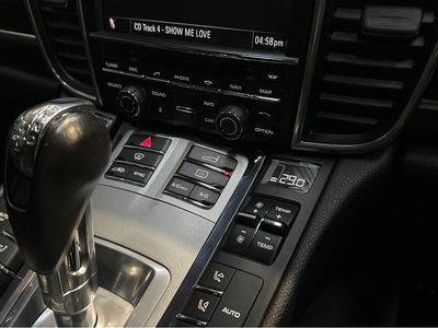2016 Porsche Panamera