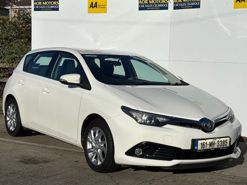 2016 Toyota Auris