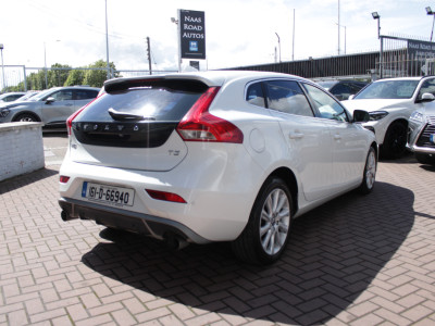 2016 Volvo V40