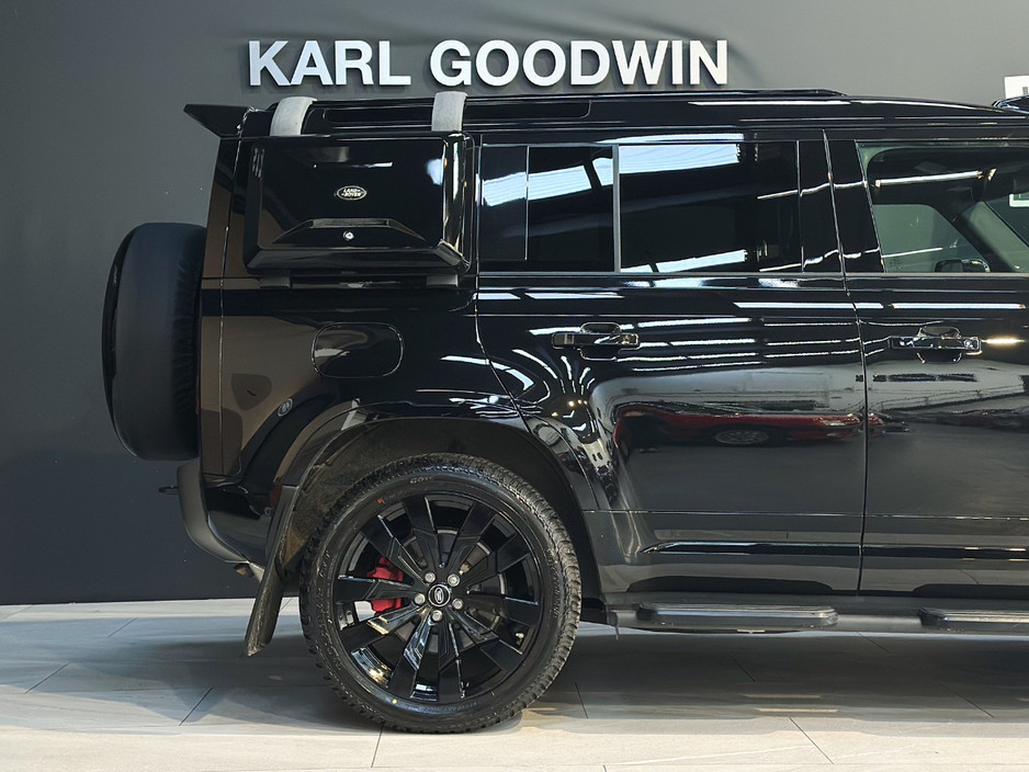2025 Land Rover Defender