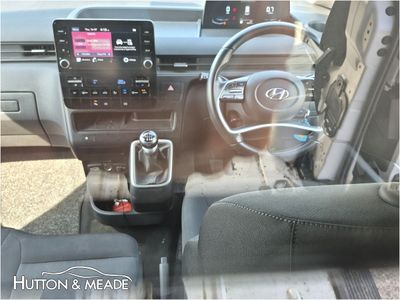 2024 Hyundai Staria