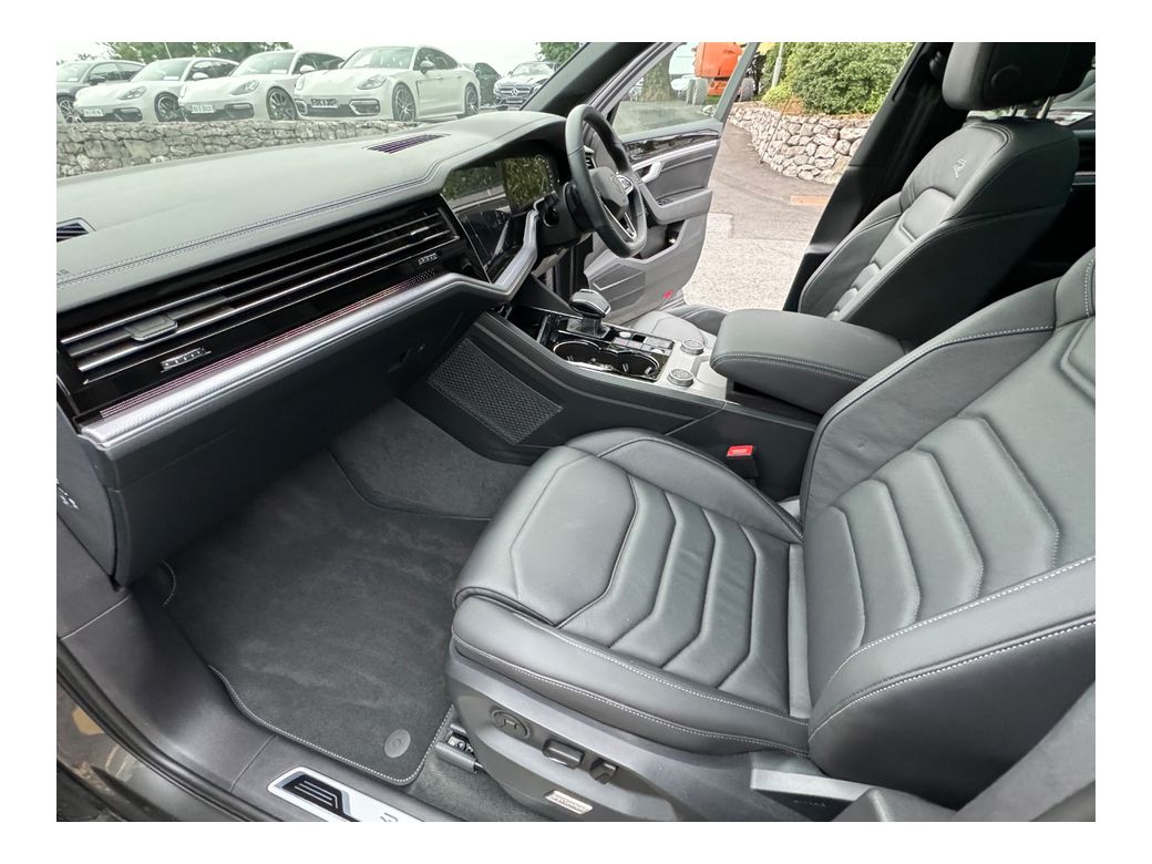 2023 Volkswagen Touareg