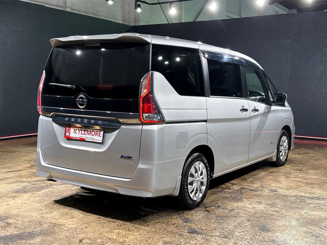 2017 Nissan Serena