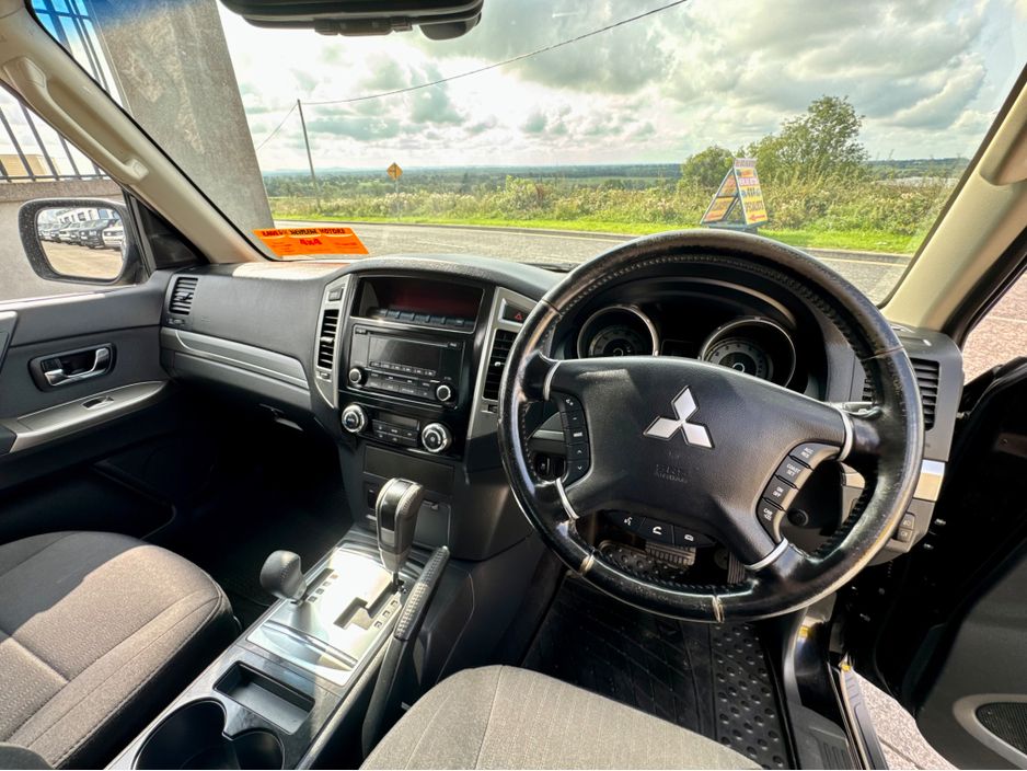 2017 Mitsubishi Shogun