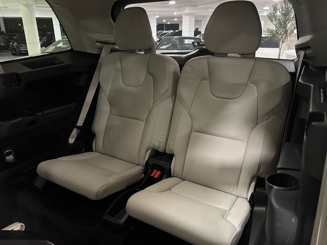 2023 Volvo XC90