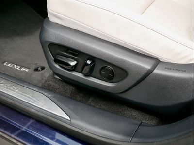 2023 Lexus RX450h+