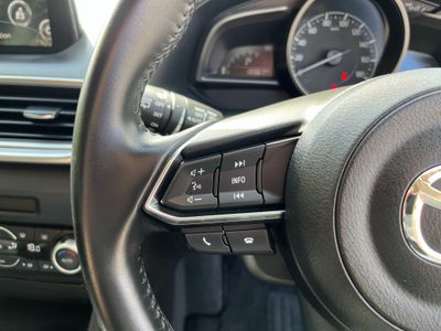 2018 Mazda Axela