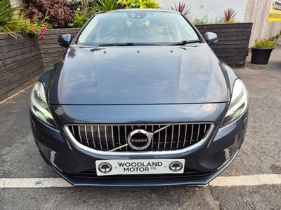 2020 Volvo V40