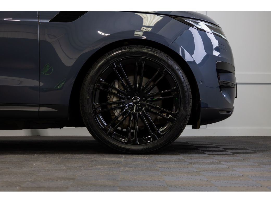 2025 Land Rover Range Rover Sport